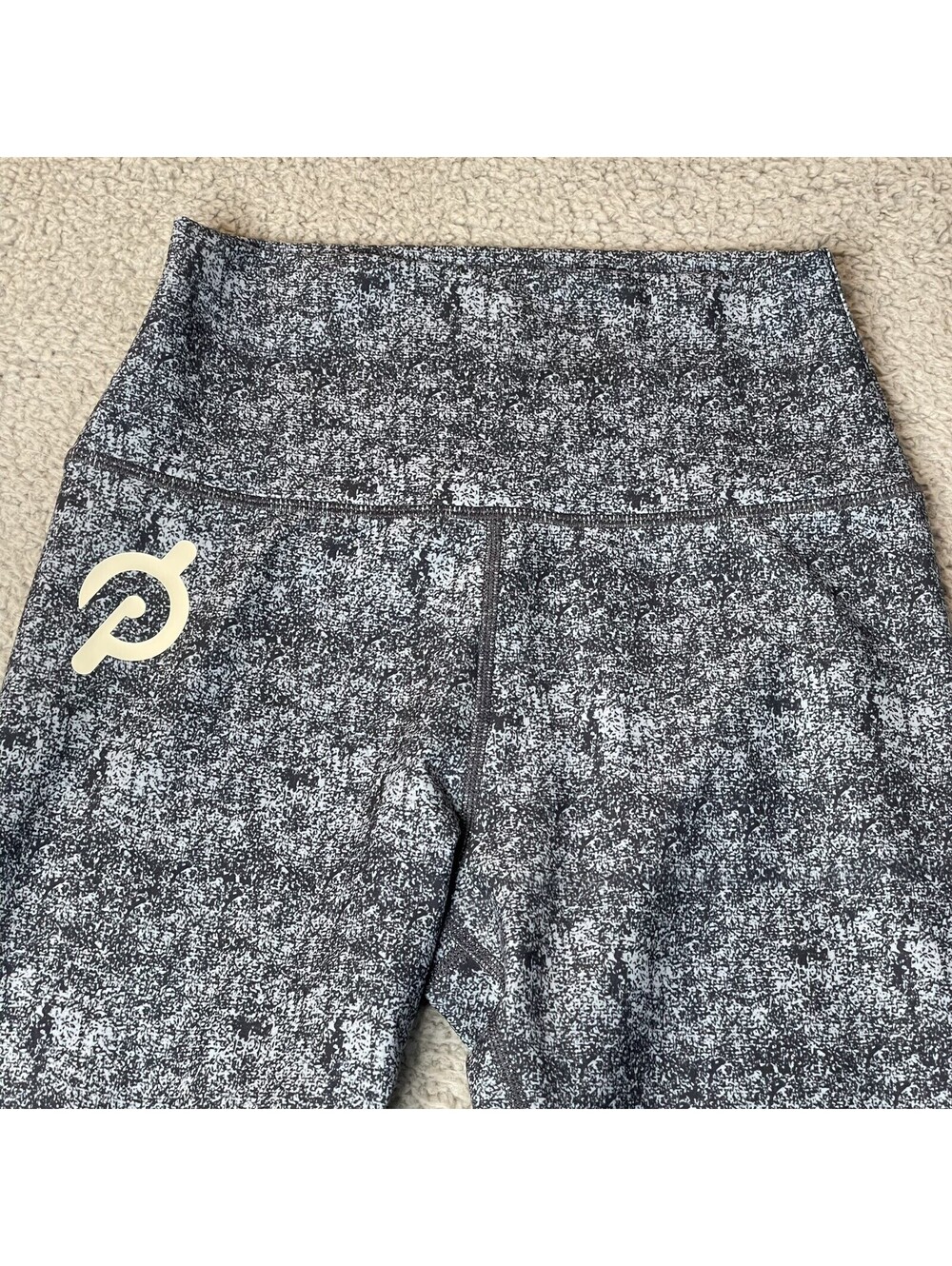 Peloton Leggings Cadence Medium Marbled Gray Capri